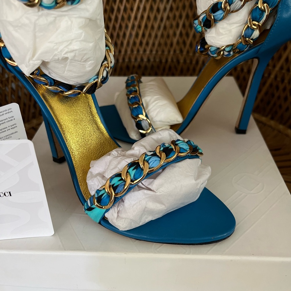 Emilio Pucci chain jersey iconic print Blue and Gold Chain Detail Women's Heels